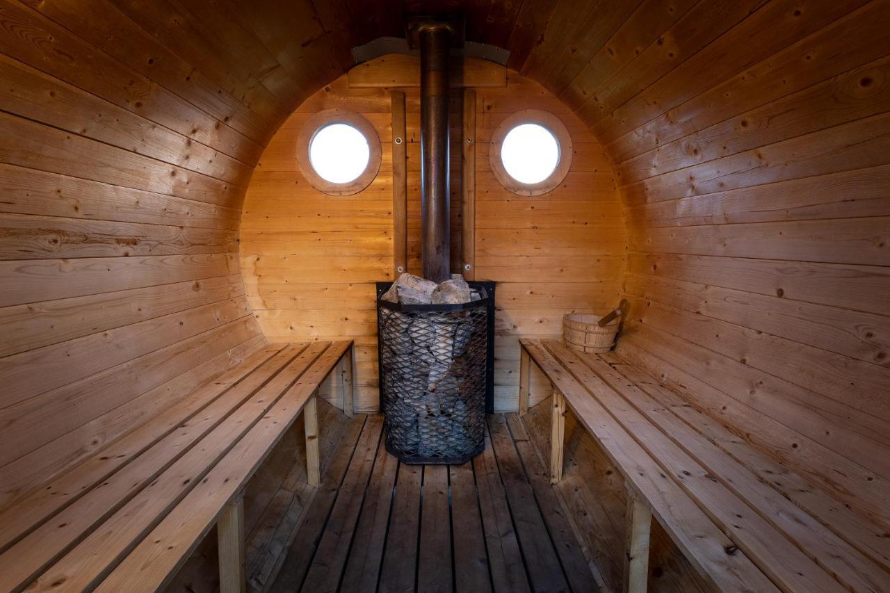 Witowianskie Domki Z Kominkiem, Jacuzzi I Sauna Dzianisz Ngoại thất bức ảnh